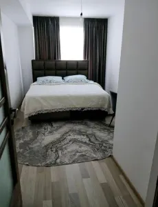 Apartament cu 3 camere Tractorul - foto 5