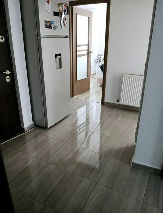 Apartament cu 3 camere Tractorul - foto 6