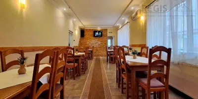 Super Vila ,  perfecta  pentru o Pensiune/ Hotel cu Restaurant - foto 14