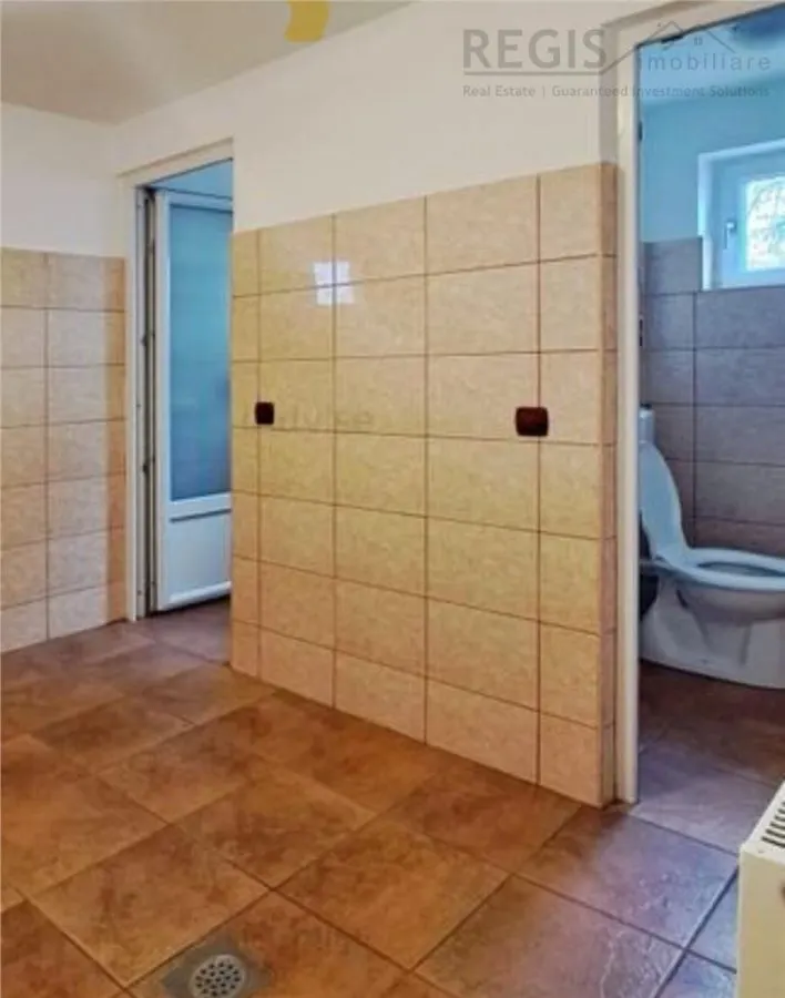 Super Vila ,  perfecta  pentru o Pensiune/ Hotel cu Restaurant - foto 20