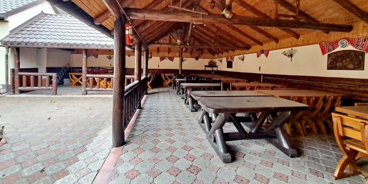 Super Vila ,  perfecta  pentru o Pensiune/ Hotel cu Restaurant - foto 10