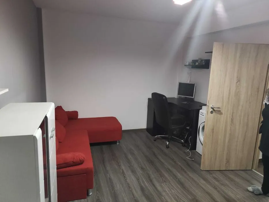 Apartament 2 camere decomandat Tractorul - foto 2