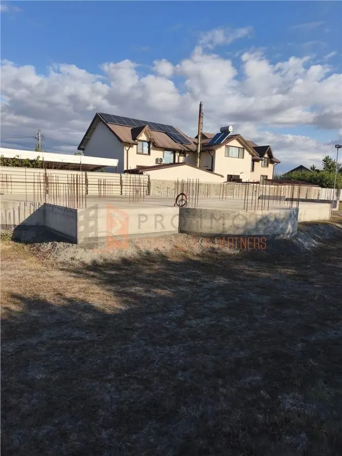 Exclusivitate!Teren intravilan+ fundatie 225 mp zona Spataru - foto 1
