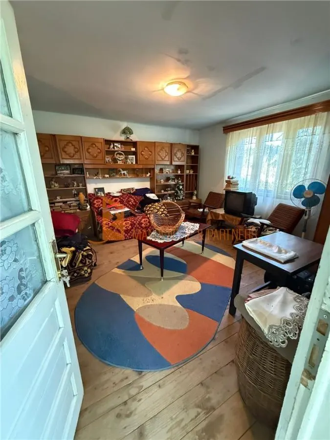 Casa tip parter 3 camere decomandata zona Zoresti - foto 1