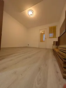 Garsoniera zona Tractorul - Brasov