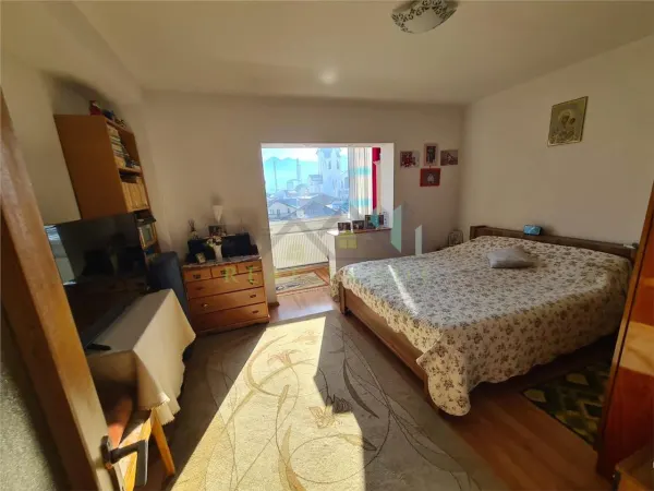 Apartament 3 camere Brașov - poza 3
