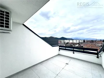 2 camere 96 mp, 2 bai, vedere spectaculoasa – Rasnov - foto 17