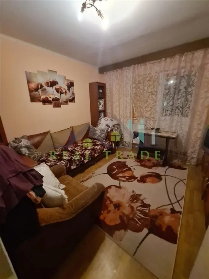 Apartament 4 camere, 2 bai, zona Gemenii - foto 1