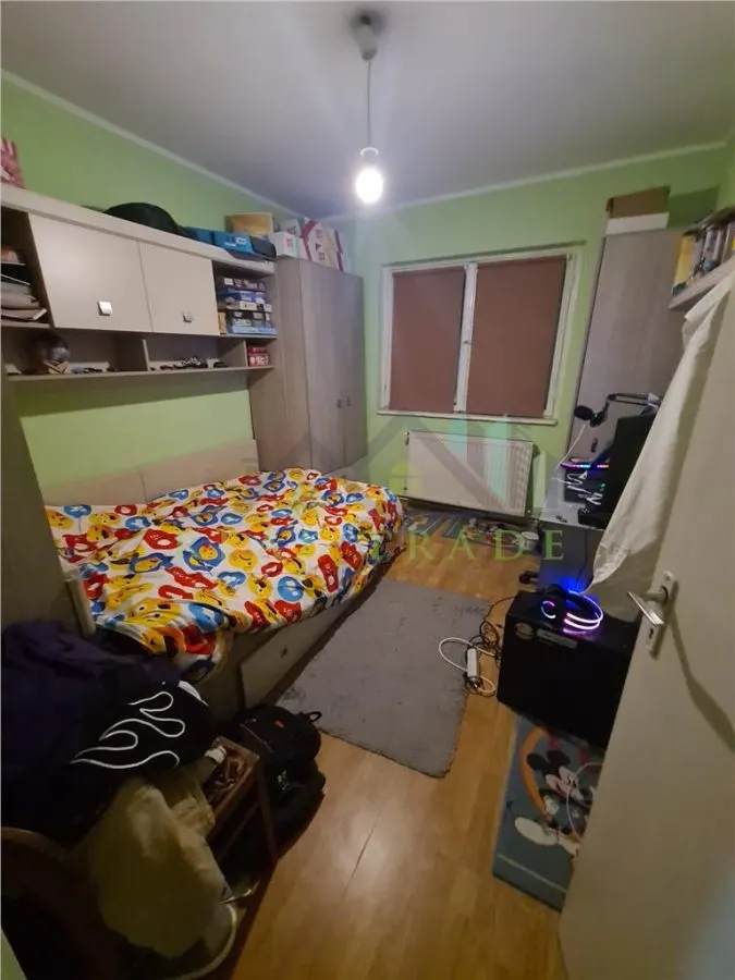 Apartament 4 camere, 2 bai, zona Gemenii - foto 3