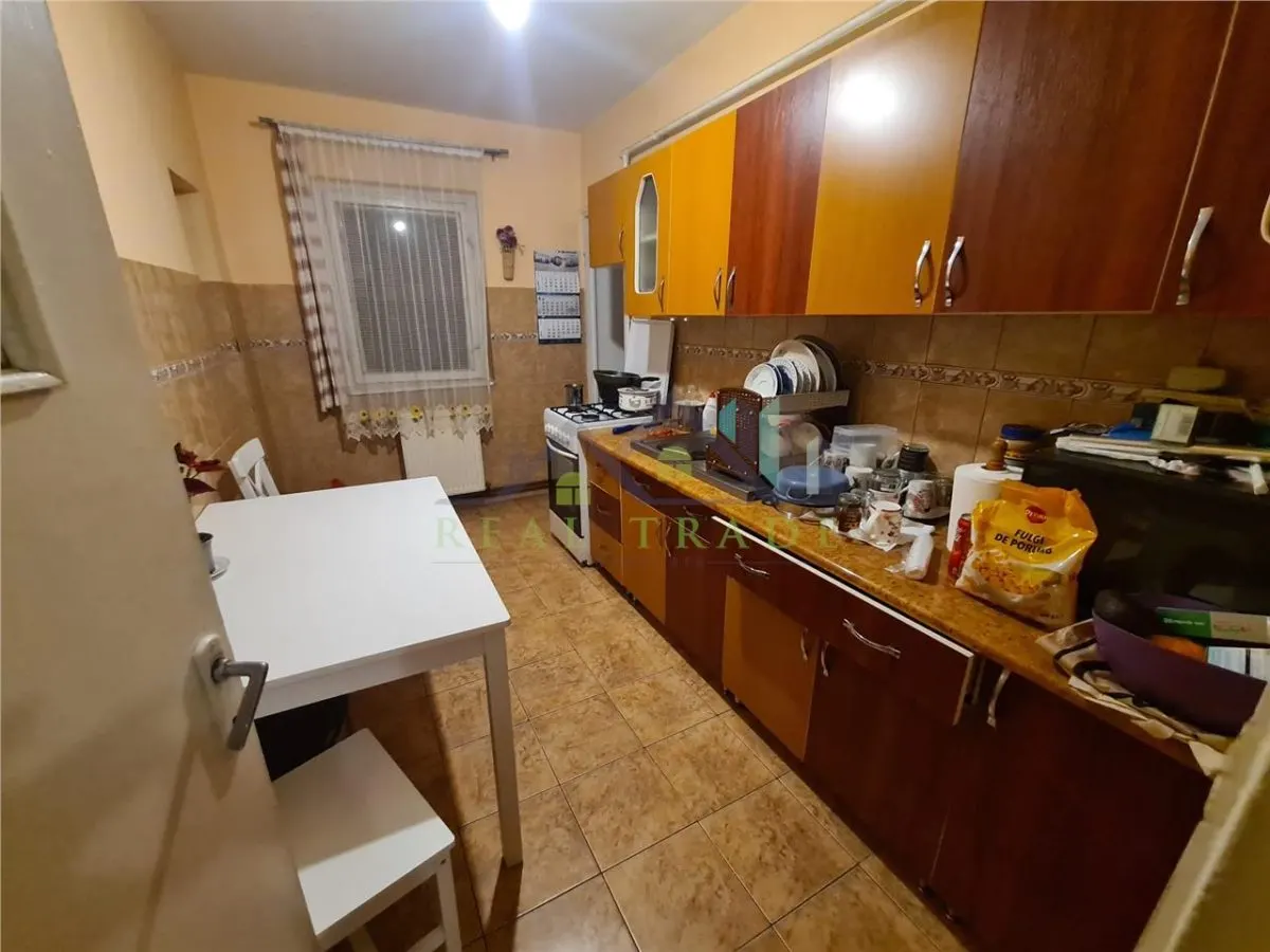 Apartament 4 camere, 2 bai, zona Gemenii - foto 5