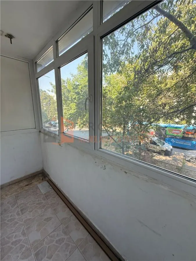 Apartament 3 camere cf 2  semidecomandat zona Micro 14 - foto 7