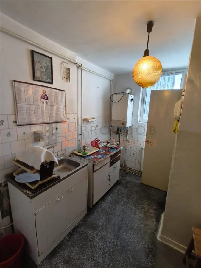 Apartament 3 camere cf1 decomandat zona Micro 3 - foto 8