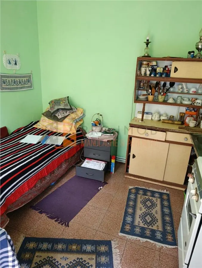 Casa tip parter zona Centru - foto 3