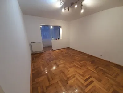 Apartament 2 camere decomandat Bartolomeu - foto 1