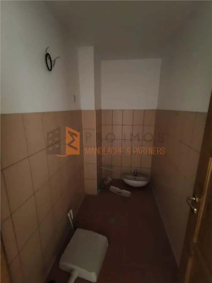 Spatiu comercial zona Garii - foto 11