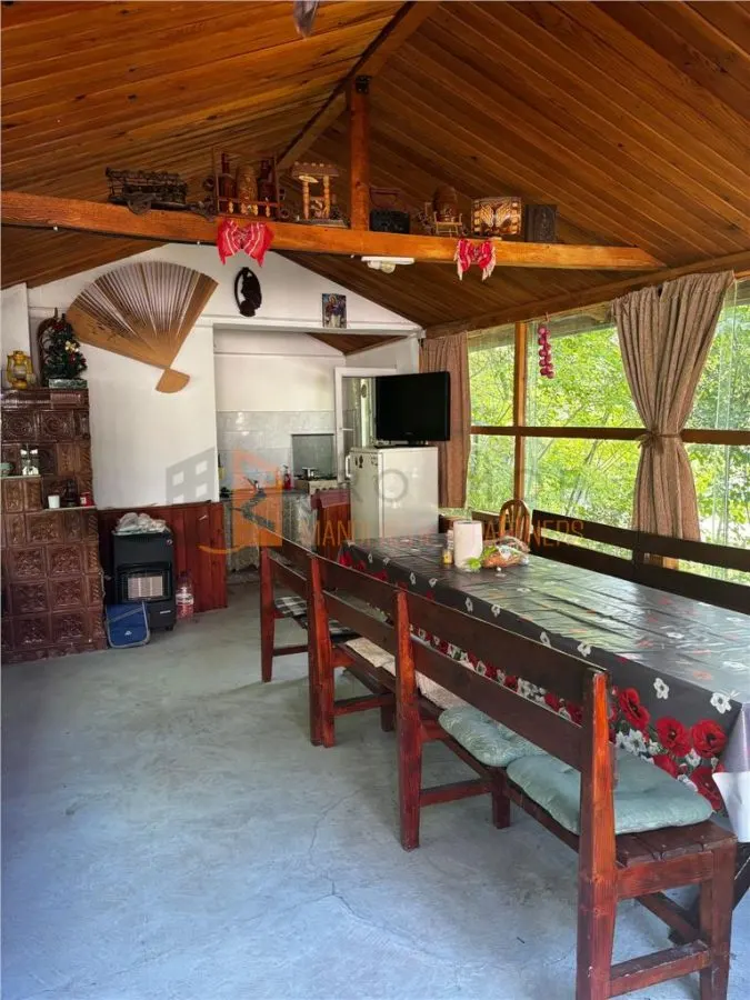 Ansamblu cabanute zona Cozieni - foto 1