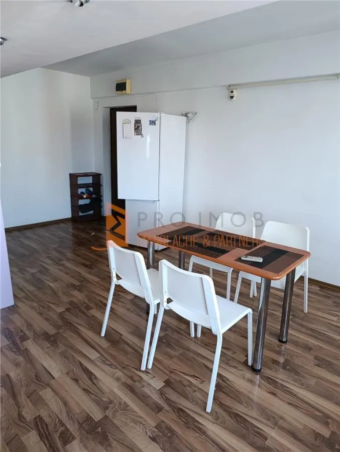 Apartament 4 camere confort 1 decomandat  zona ultracentrala - foto 1