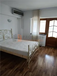 Apartament 4 camere confort 1 decomandat  zona ultracentrala - foto 3