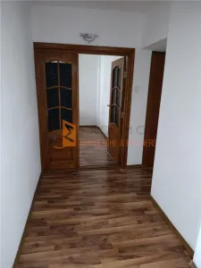 Apartament 4 camere confort 1 decomandat  zona ultracentrala - foto 8