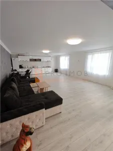 EXCLUSIVITATE! Casa moderna cu teren generos zona Mihailesti - foto 4
