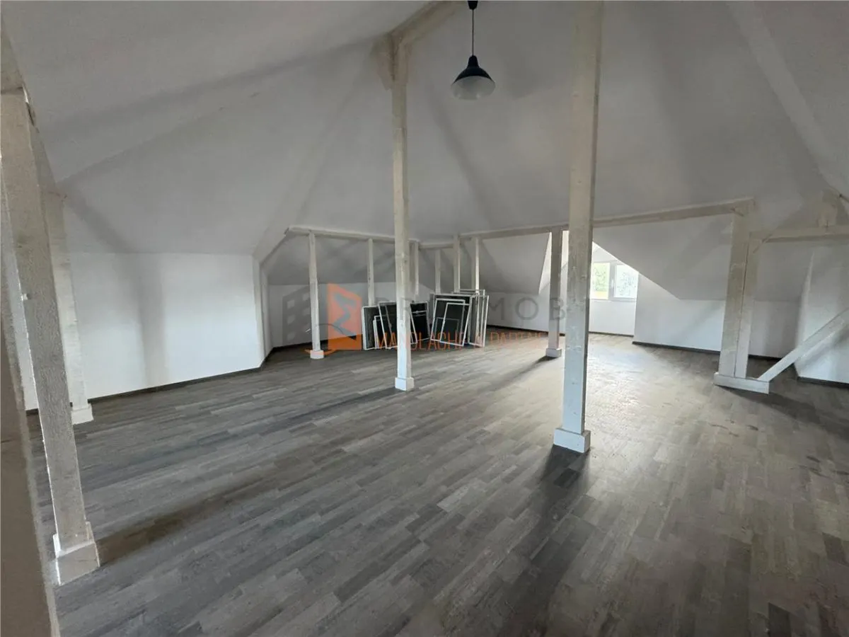 Casa tip S+P+1E+M in zona Gura Calnaului - foto 16