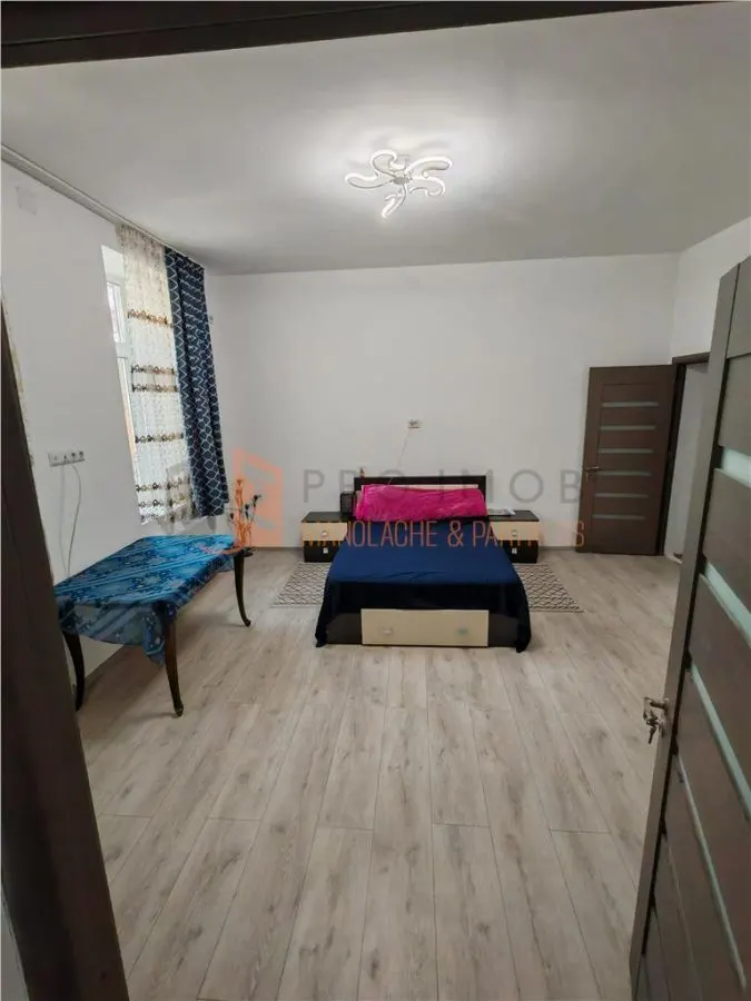 EXCLUSIVITATE! Casa spatioasa + teren in centrul Buzaului - foto 1