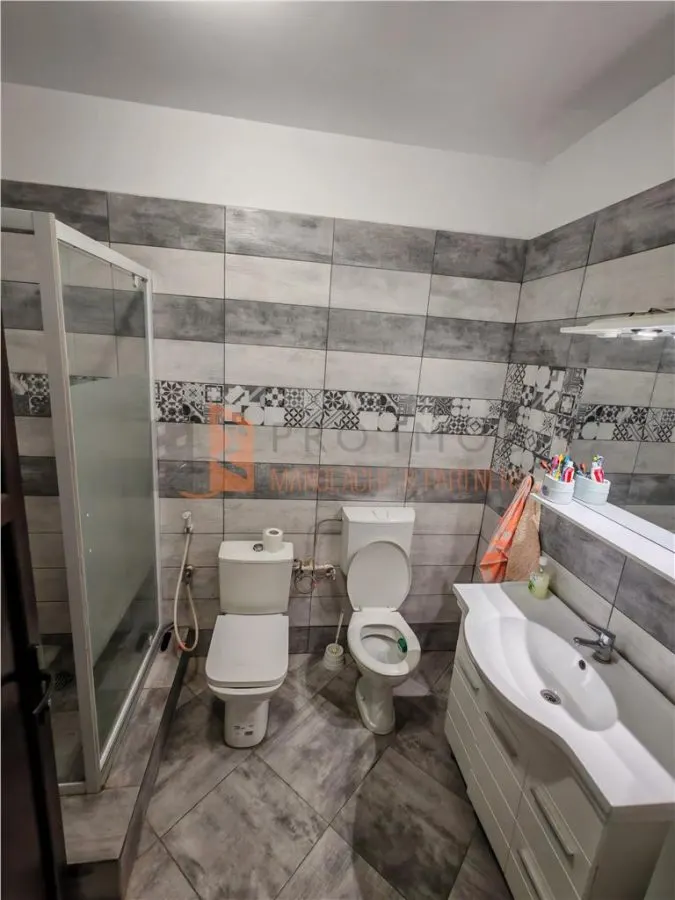 EXCLUSIVITATE! Casa spatioasa + teren in centrul Buzaului - foto 10