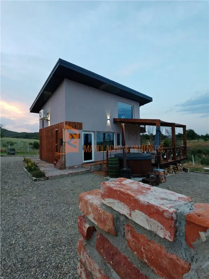 EXCLUSIVITATE! Cabana cu o priveliste unica in Niscov - foto 3