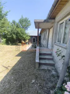 Casa si teren generos zona Ojasca - Unguriu