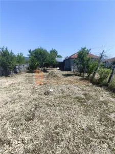 Casa si teren generos zona Ojasca - foto 12