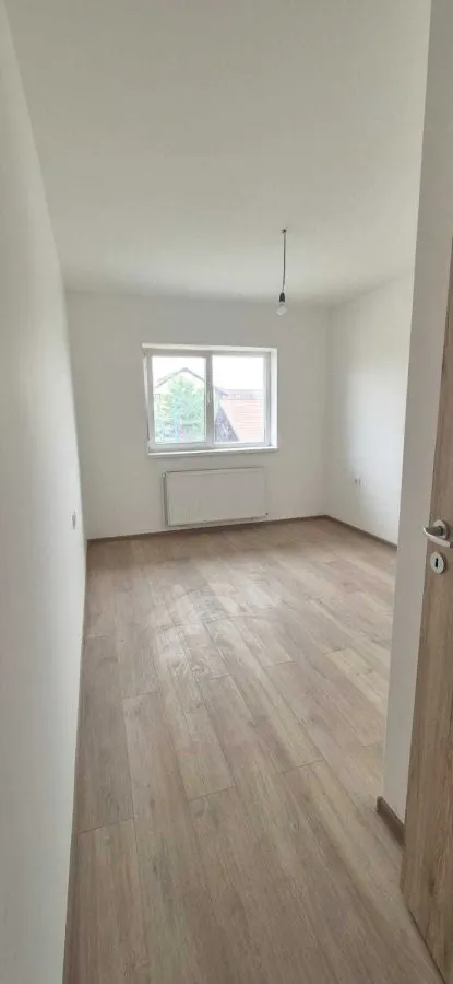 Apartament 2 camere bloc nou Tractorul- Coresi - foto 3