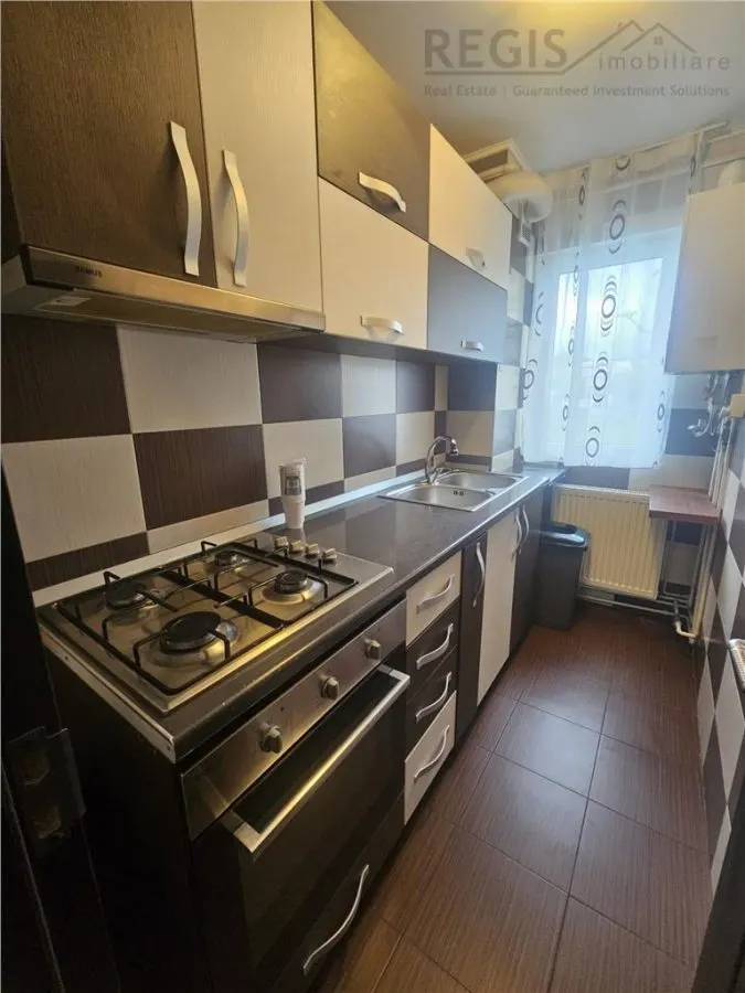 Apartament 2 camere Florilor - foto 11