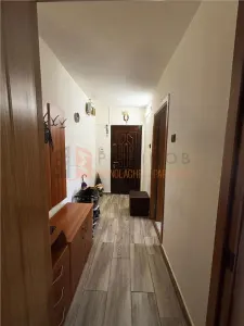 Apartament 2 camere confort  1 semidecomandat  zona Crang - foto 11