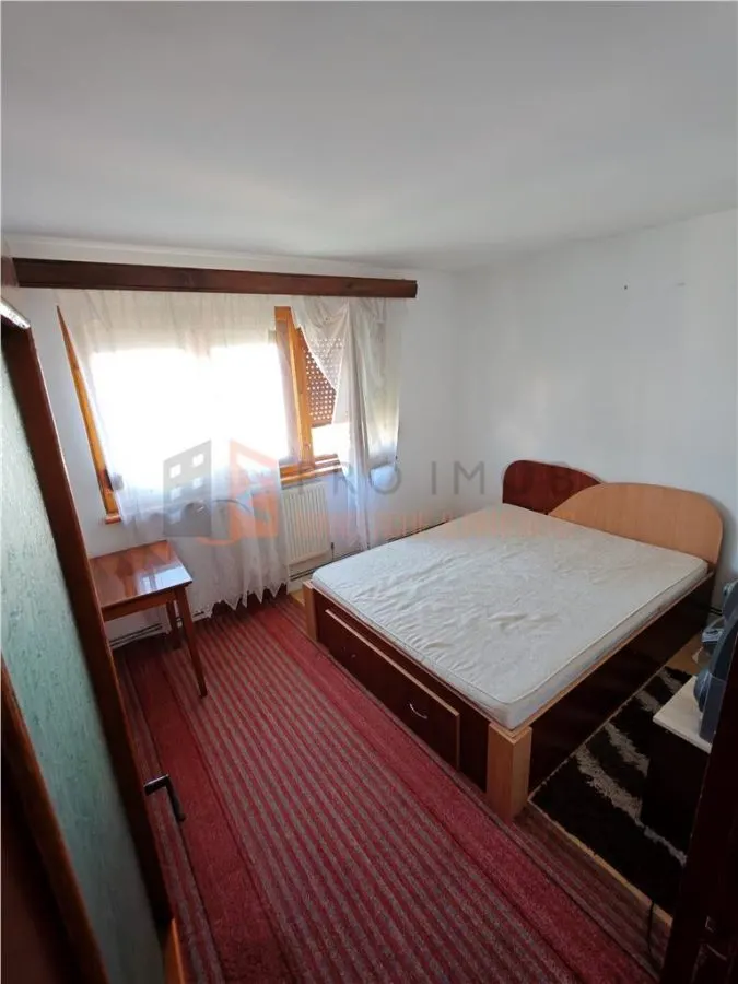 EXCLUSIVITATE! Apartament 3 camere cf 1 semidecomandat zona Micro 5 - foto 1