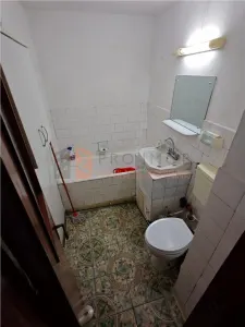 EXCLUSIVITATE! Apartament 3 camere cf 1 semidecomandat zona Micro 5 - foto 9