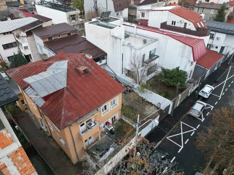 Vila 345 mp | Piata Domenii- Plesoianu | teren 350 mp | - foto 1