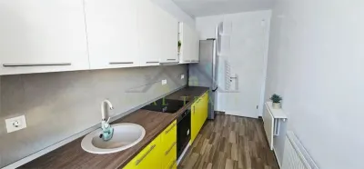 Apartament 2 camere decomandat Tractorul- Coresi - foto 4