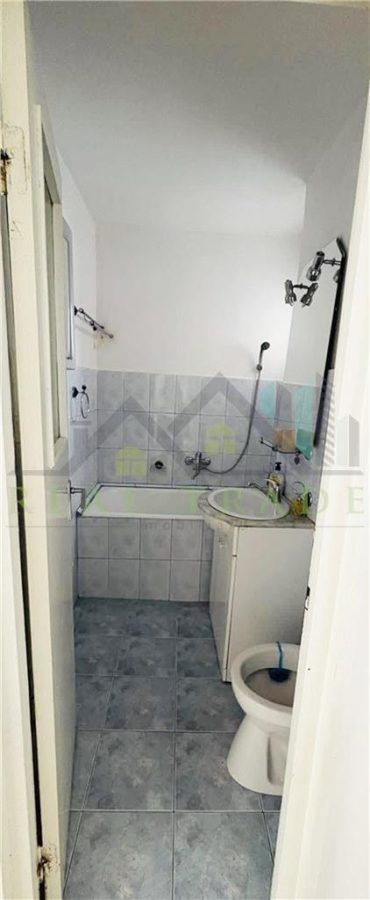 Apartament 3 camere decomandat Calea Bucuresti - foto 7