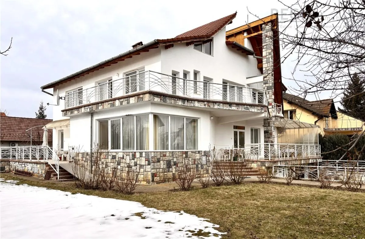 Vila zona Coresi | 1170 mp teren | 6 camere | De vanzare - foto 1