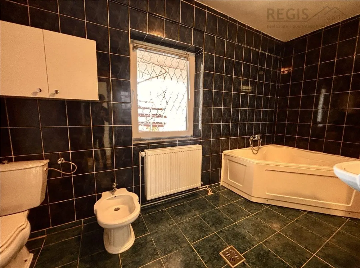 Vila zona Coresi | 1170 mp teren | 6 camere | De vanzare - foto 25