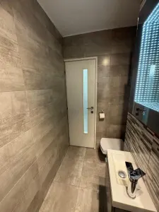 vanzare garsoniera 40mp | Vitan Mall | etaj 7/8 | bloc dupa 1990 | renovata| amenajata premium | - foto 3