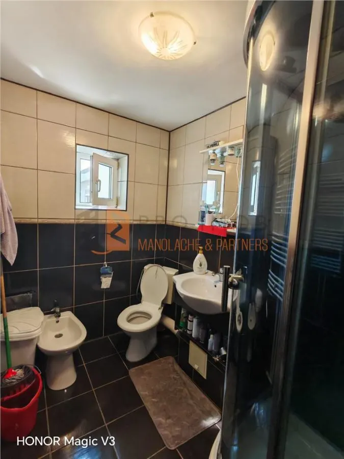 Apartament 3 camere confort 1 semidecomandat zona  Independentei - foto 6