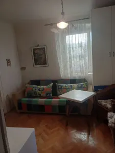 Apartament 4 camere zona Patria - foto 3