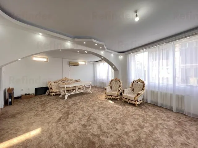 IDEAL INVESTITIE - Vanzare vila P+2+M | Salaj | 400 mp utili | 12 camere | centrala termica | - foto 21