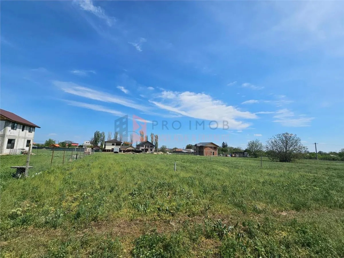 Teren intravilan zona Zoresti comuna Vernesti - foto 1