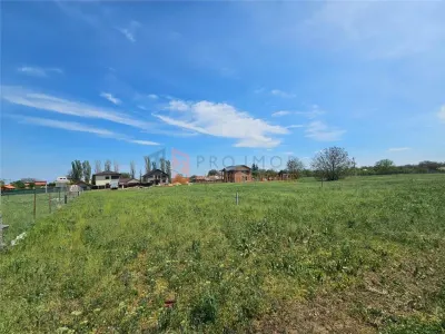 Teren intravilan zona Zoresti comuna Vernesti - foto 2