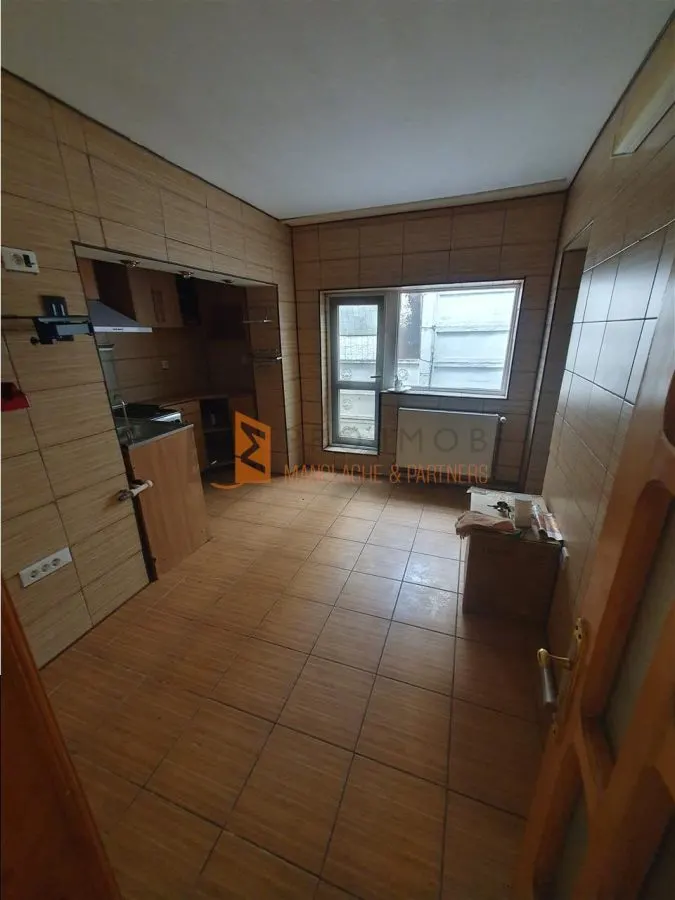 EXCLUSIVITATE! Casa cu teren si garaj in cartierul Mihai Viteazu - foto 11