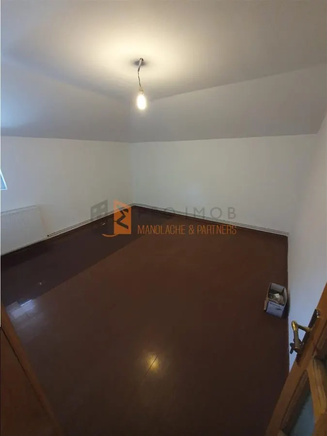 EXCLUSIVITATE! Casa cu teren si garaj in cartierul Mihai Viteazu - foto 6