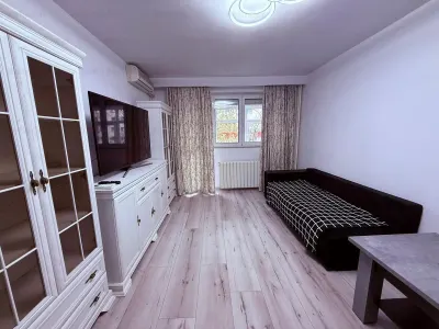 Vanzare apartament 4 camere | Dorobanti | etaj 2/8 | decomandat | 80mp utili | amenajat | - foto 2