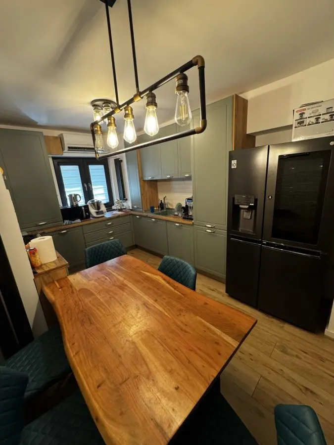 Apartament 4 camere decomandat zona Centrul Civic- Toamnei - foto 2